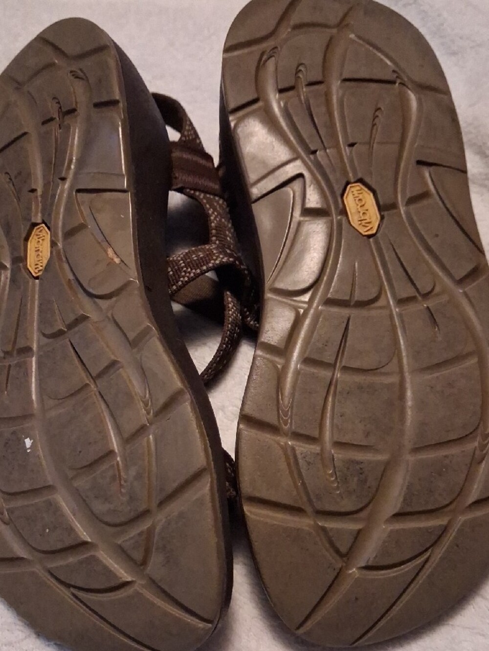 Chaco Brown Patterned Men’s Adjustable Strap Sandals - Picture 5 of 12